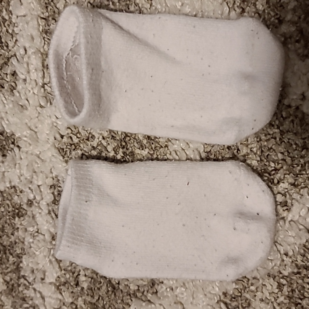 15 for $10 - Old Navy Infant Socks White 12-24m